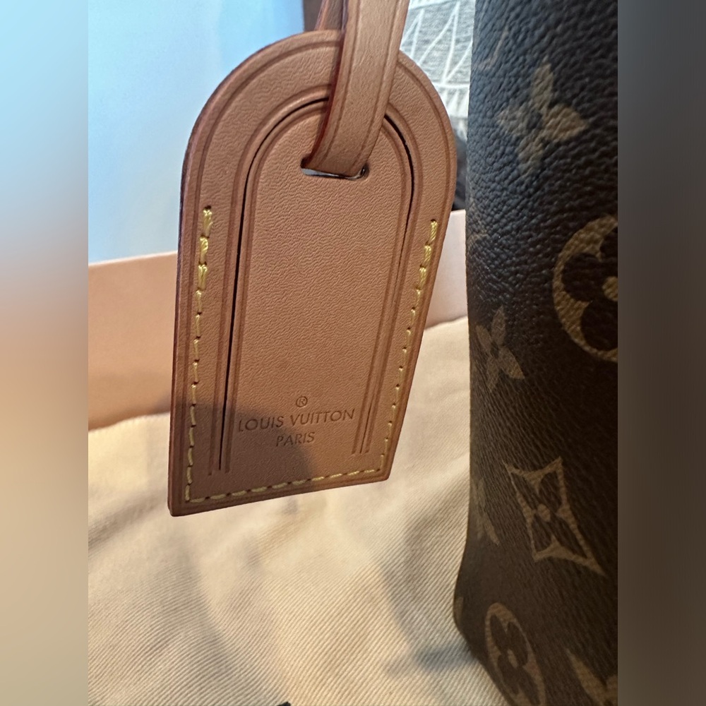 Louis Vuitton Graceful PM MNG Beige/Brown Monogram Shoulder Bag - Picture 5 of 17